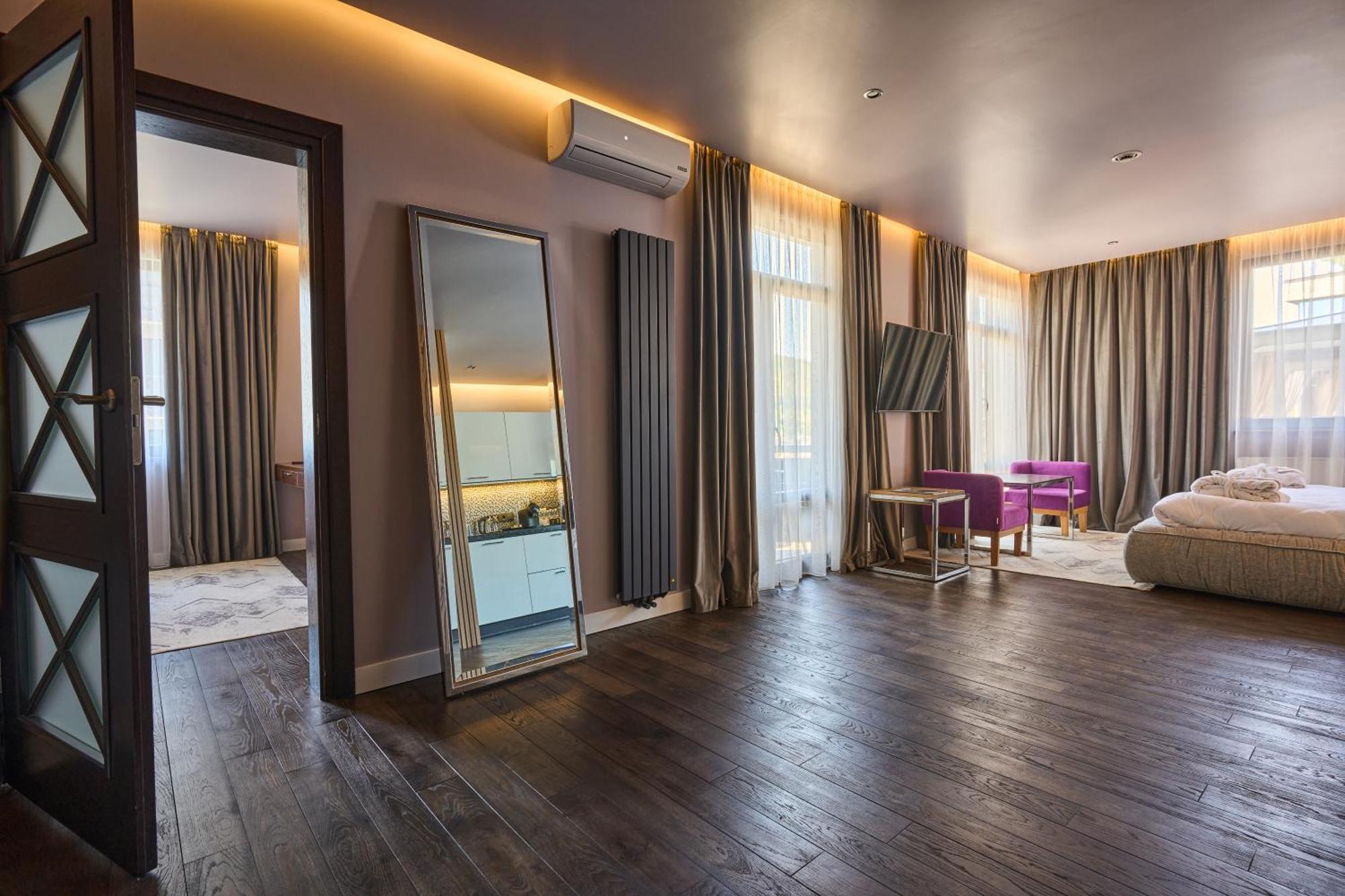 Otel F&b